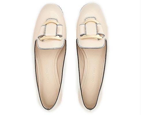 (W) FERRAGAMO Gancini Loafer 'Putih Kulit Anak Lembu Berkilat' 01B864-745719 Lookbook (W) FERRAGAMO Gancini Loafer 'Putih Kulit Anak Lembu Berkilat' 01B864-745719