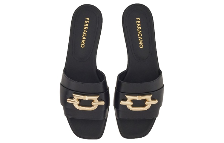Lookbook (W) フェラガモ ガンチーニ スライド (黒革) 01G170-763941