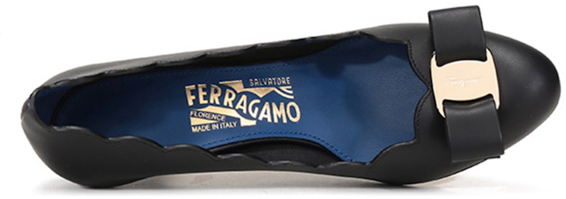 (W) FERRAGAMO Tumit Tinggi 'Black Bow' Hitam 01R409-733813 Purchase (W) FERRAGAMO Tumit Tinggi 'Black Bow' Hitam 01R409-733813
