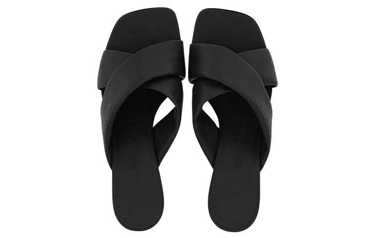 Lookbook (W) Sandalias de Piel Ferragamo con Correas Cruzadas 'Negro' 01F939-761898