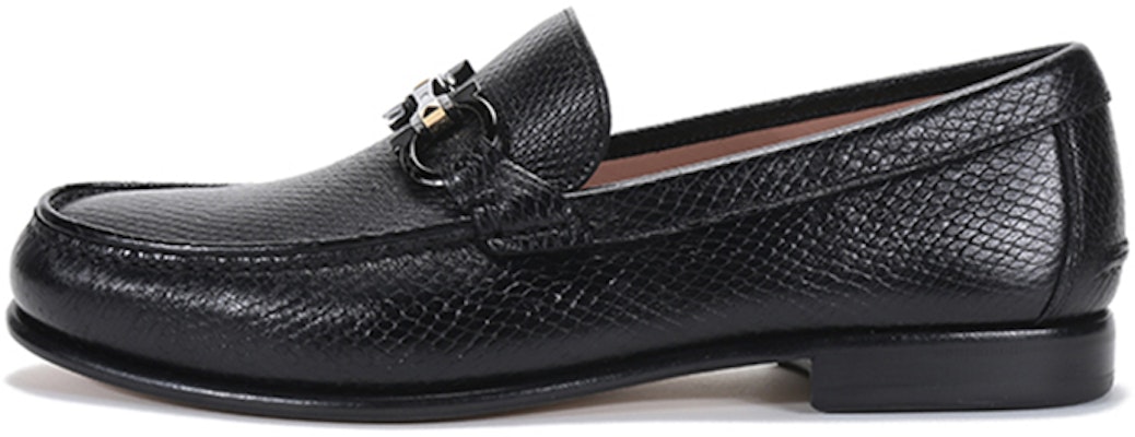 (W) FERRAGAMO Sepatu Kulit Loafer 'Hitam' 020139-741563 Buy (W) FERRAGAMO Sepatu Kulit Loafer 'Hitam' 020139-741563