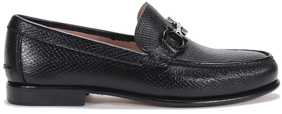 (W) FERRAGAMO Sepatu Kulit Loafer 'Hitam' 020139-741563 Order (W) FERRAGAMO Sepatu Kulit Loafer 'Hitam' 020139-741563
