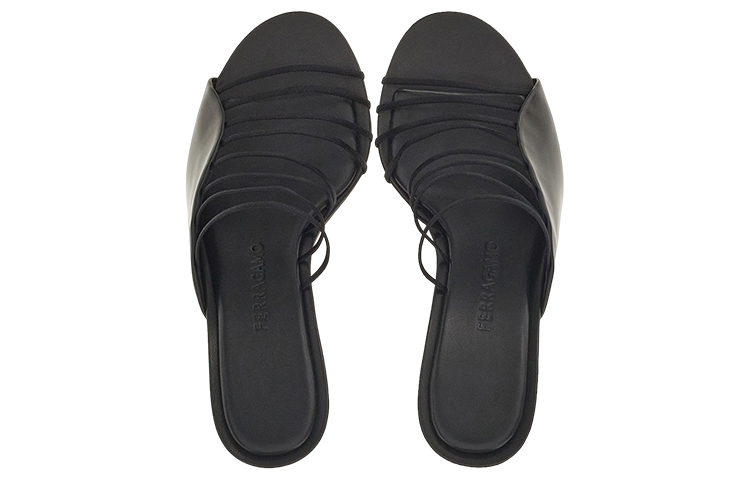 Lookbook (W) 페라가모 블랙 미니 스트랩 샌들 01F599-761355