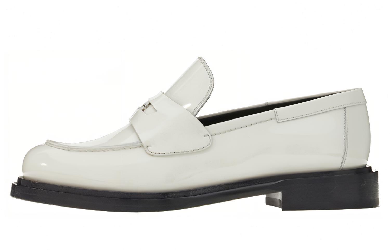 (W) FERRAGAMO Nyx 30 Patent Leather Loafers 'White'