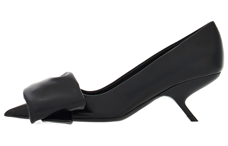 (W) FERRAGAMO Leather Pointed-Toe Pumps 'Black'
