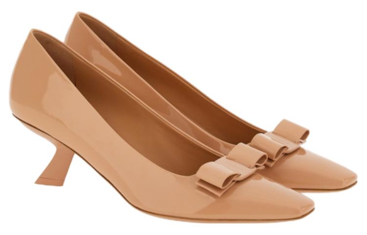 Lookbook (W) フェラガモ エレガントベージュ パンプス
```ferragamo eregantobe-ju panpusu``` 01F594-763727