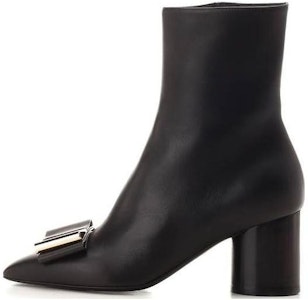(W) Botines de cuero negro slip-on de punta redonda FERRAGAMO. 01G004-763184 Buy (W) Botines de cuero negro slip-on de punta redonda FERRAGAMO. 01G004-763184