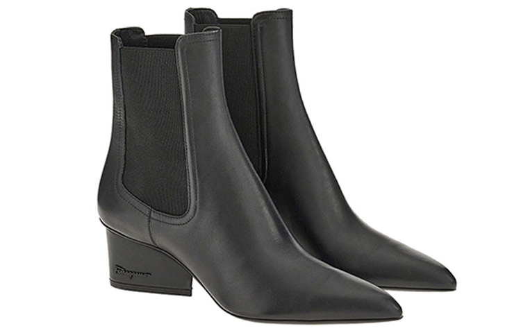 Order (W) FERRAGAMO Logo-Embossed Chelsea Laarzen met Hak ''Zwart'' 01B736-745259
