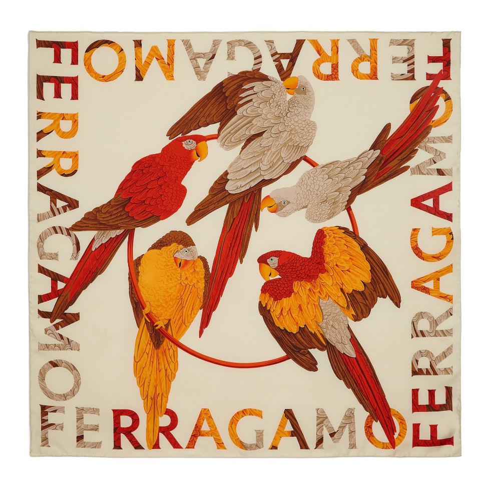 (Women) FERRAGAMO Logo Beige Wool Cotton Scarf for Women. 310151771178