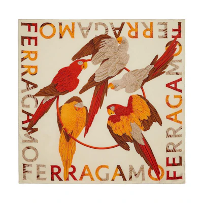 (Women) FERRAGAMO Logo Beige Wool Cotton Scarf for Women. 310151771178