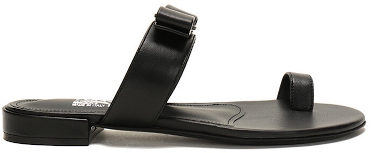 (W) FERRAGAMO Louisa 'Black Bow' Hitam 01Q608-725929 Order (W) FERRAGAMO Louisa 'Black Bow' Hitam 01Q608-725929