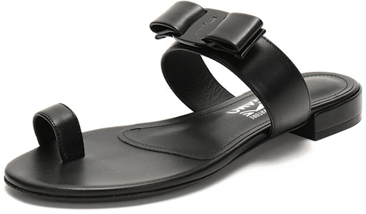 (W) FERRAGAMO Louisa 'Black Bow' Hitam 01Q608-725929 Lookbook (W) FERRAGAMO Louisa 'Black Bow' Hitam 01Q608-725929