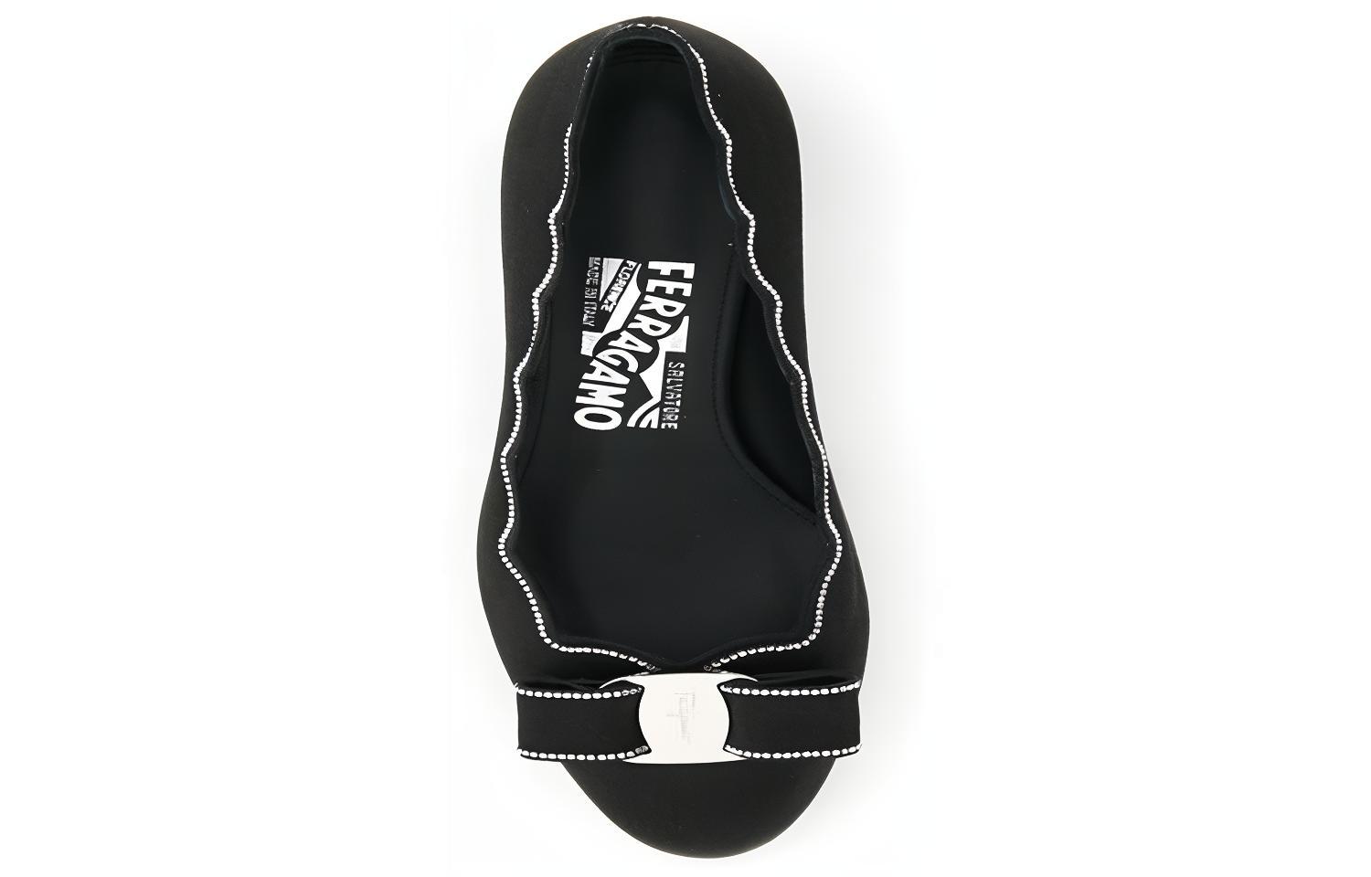 Purchase (W) FERRAGAMO Tacón Bajo 'Terciopelo Negro' 01A670-740871