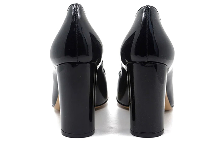 Lookbook (W) FERRAGAMO Ninna 8 cm ''Schwarzes Lackleder'' 0585124