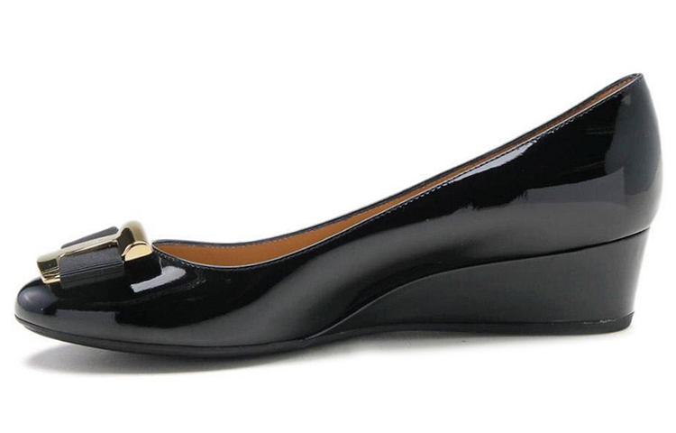 (Women) FERRAGAMO Patent Leather High Heels 'Black' 'Bow Tie Wedge' 01H224-592353