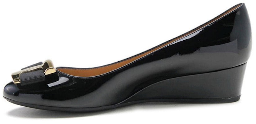 (Women) FERRAGAMO Patent Leather High Heels 'Black' 'Bow Tie Wedge' 01H224-592353 Buy (Women) FERRAGAMO Patent Leather High Heels 'Black' 'Bow Tie Wedge' 01H224-592353