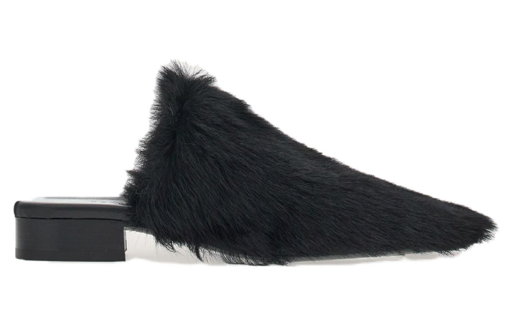 Order (W) FERRAGAMO Sepatu Hak Runcing Kulit 'Black Comfort' 01G342-766413