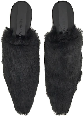 (W) FERRAGAMO Sepatu Hak Runcing Kulit 'Black Comfort' 01G342-766413 Shop (W) FERRAGAMO Sepatu Hak Runcing Kulit 'Black Comfort' 01G342-766413