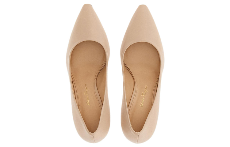 Lookbook (W) FERRAGAMO Sepatu High Heels Runcing 'Beige' 01E233-758480