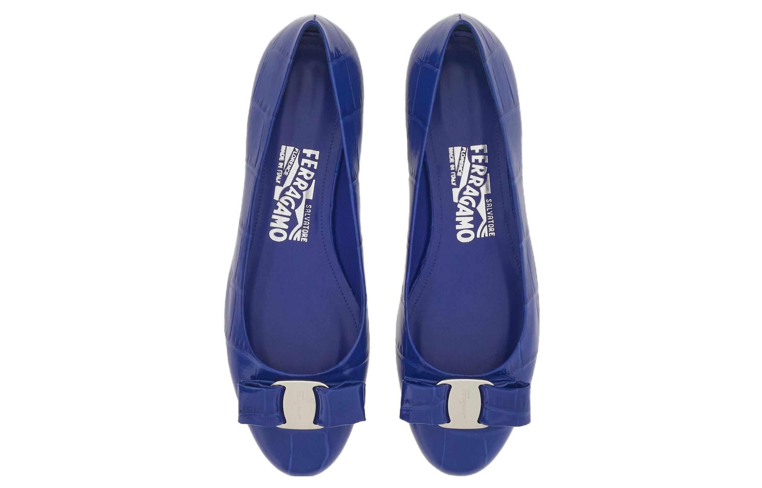 Lookbook (W) 페라가모 블루 보 발레 플랫 (Ferragamo Blue Bow Ballet Flat) 01G188-763661