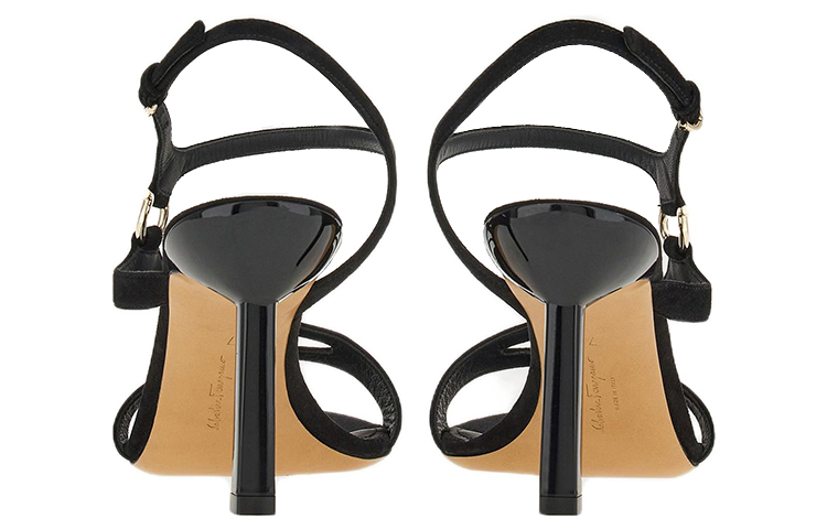 (W) FERRAGAMO Salvatore Gancini 'Black Buckle High Heel' 圖 4
