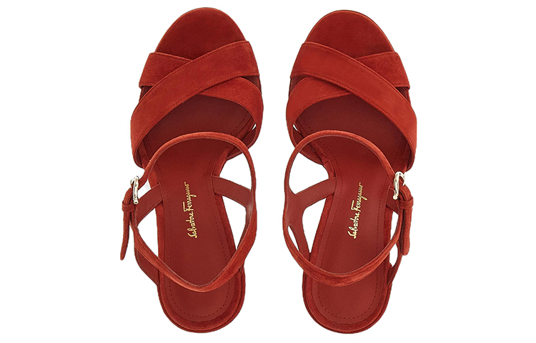 Lookbook (W) FERRAGAMO Salvatore Gancini 'Sandal Slide Platform Merah Open-Toe' 01E555-758154