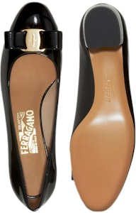 (W) FERRAGAMO Salvatore Sepatu Hak Tinggi Kulit 'Black Bow' 01B221-591963 Purchase (W) FERRAGAMO Salvatore Sepatu Hak Tinggi Kulit 'Black Bow' 01B221-591963