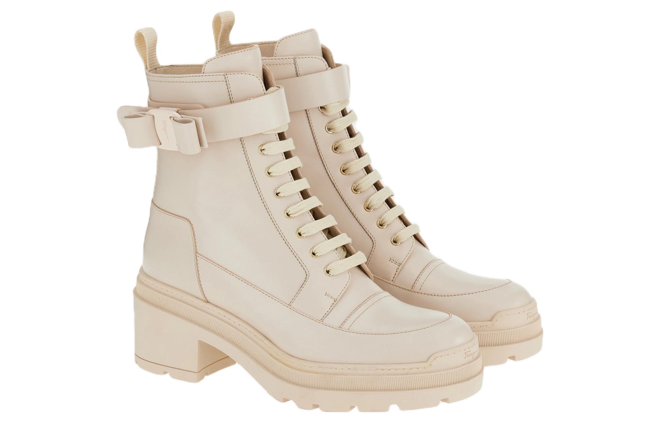 Lookbook (W) FERRAGAMO Salvatore But Ankle Berwarna Beige Kulit Bertali 01D634-753733