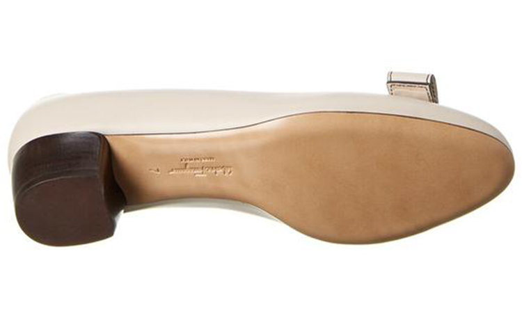 (W) FERRAGAMO Salvatore Leather Pump 'Elegant Round Toe White' 圖 4