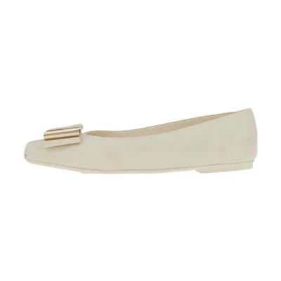 (W) FERRAGAMO Salvatore Leather Sneaker 'Beige'
