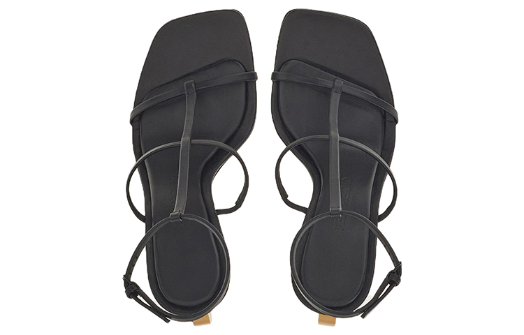 Lookbook FERRAGAMO菲拉格慕 皮革 方頭扣環 時尚涼鞋 10.5cm 女款 黑色