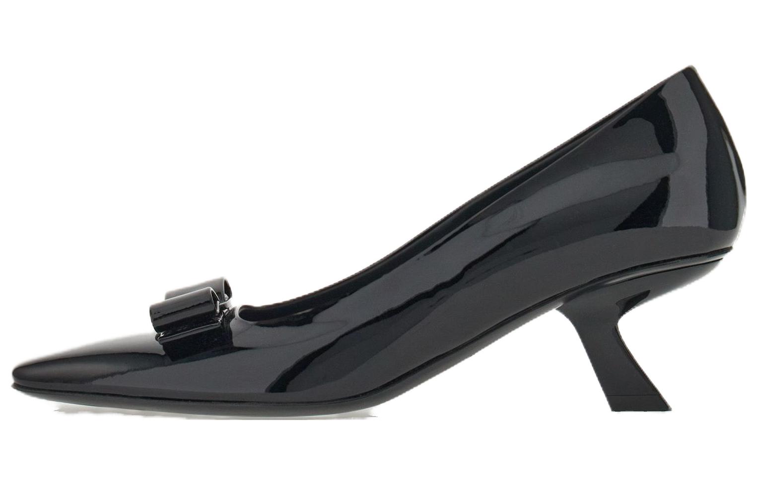 (Women) FERRAGAMO Salvatore Patent Leather Pointed-Toe Kitten Heels 'Black Bow' 01F594-763726