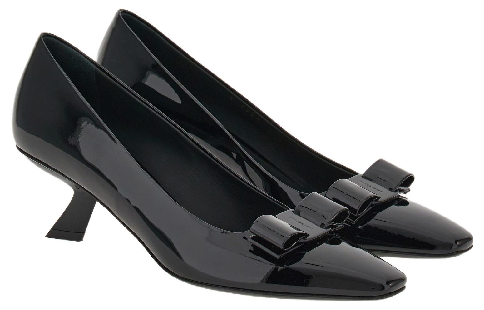 Order (W) FERRAGAMO Salvatore Lackleder Pumps mit spitzer Spitze ''Schwarze Schleife'' 01F594-763726