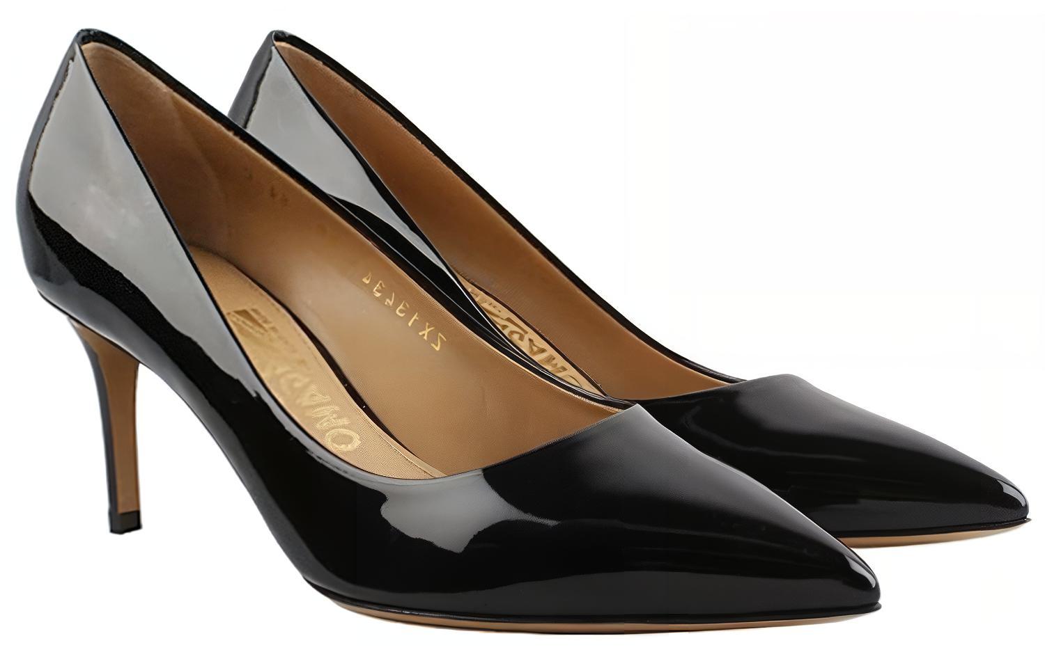 Order (W) FERRAGAMO Salvatore Sepatu Hak Tinggi Kulit Hitam Lancip 01L435-642753