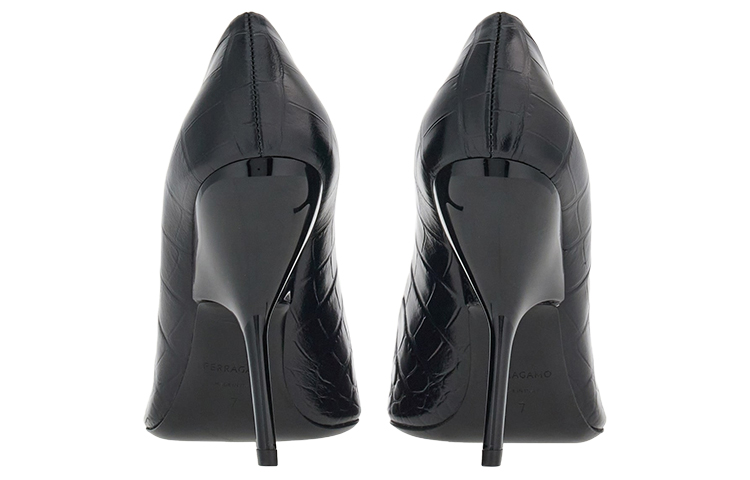 Shop (W) FERRAGAMO Salvatore Lakleren Stiletto 12cm ''Zwarte Puntneus'' 01F950-766277