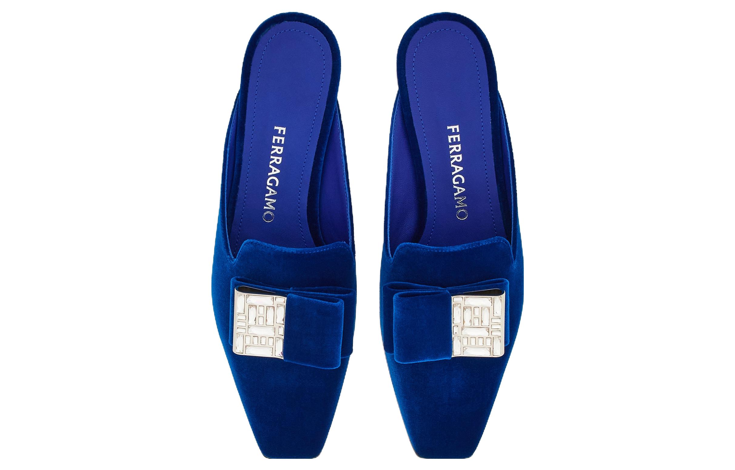 Lookbook (W) フェラガモ スクエアトゥ ミュールスリッパ (ブルー) 01G007-763893
