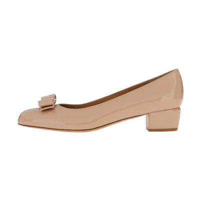 (W) FERRAGAMO Salvatore Vara 'Apricot'