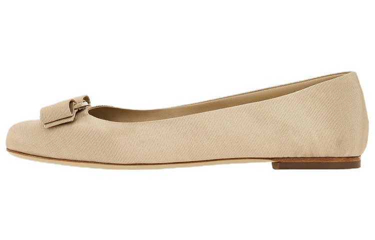 (W) FERRAGAMO Salvatore Vara 'Beige Bow'
