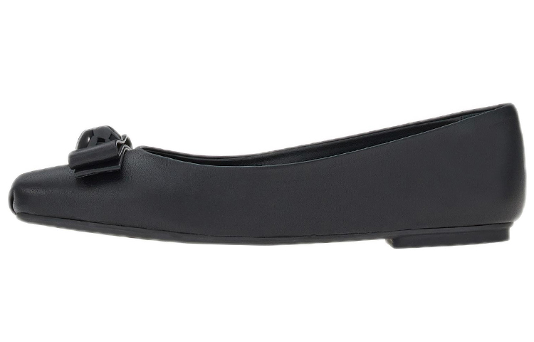 (Women) FERRAGAMO Salvatore Vara 'Black Bow' 01E349-757823