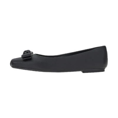 (W) FERRAGAMO Salvatore Vara 'Black Bow'