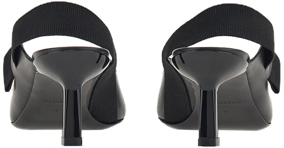 (W) FERRAGAMO Salvatore Vara 'Tumit Kucing Hitam Bow' 01E904-763425 Shop (W) FERRAGAMO Salvatore Vara 'Tumit Kucing Hitam Bow' 01E904-763425