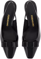 Lookbook (W) FERRAGAMO Salvatore Vara 'Tacones Negros Bajos' 01E984763746