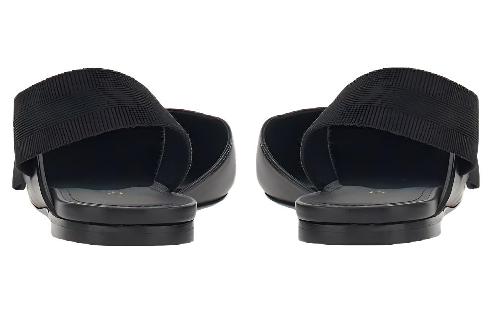 Shop (W) FERRAGAMO Salvatore Vara 'Kulit Hitam' 01E872-763420