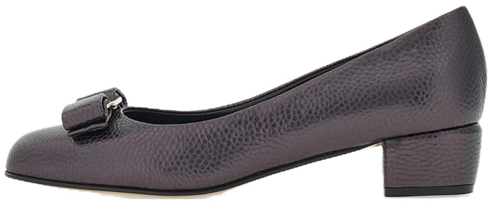 (Women) FERRAGAMO Salvatore Vara 'Black Leather Kitten Heel' 01G499-766439 Buy (Women) FERRAGAMO Salvatore Vara 'Black Leather Kitten Heel' 01G499-766439