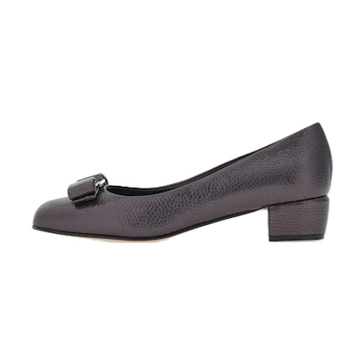 (W) FERRAGAMO Salvatore Vara 'Black Leather Kitten Heel'