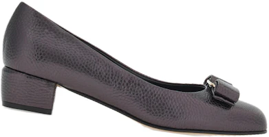 Order (W) FERRAGAMO Salvatore Vara ''Tacchi Bassi in Pelle Nera'' 01G499-766439