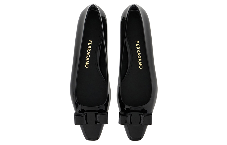 Lookbook (W) FERRAGAMO Salvatore Vara 'Pita Pink' 01E982-763716