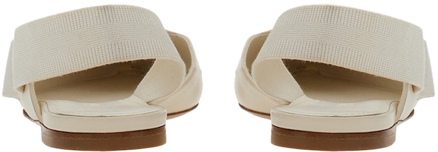 (W) FERRAGAMO Salvatore Vara 'Busur Putih' 01E872-763421 Shop (W) FERRAGAMO Salvatore Vara 'Busur Putih' 01E872-763421