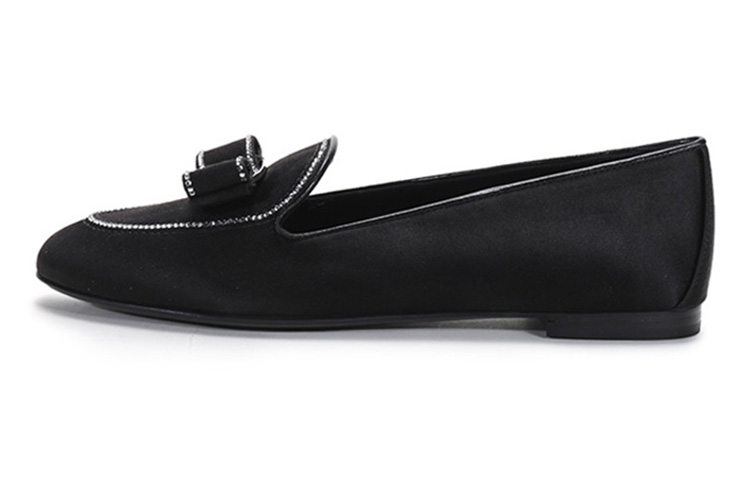 (W) FERRAGAMO Salvatore Vara Bow 'Black'