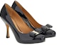 Order (W) FERRAGAMO Salvatore Vara Tumit Tinggi 'Hitam Patent Bow' 01D696-753697